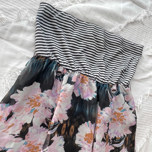 Xhilaration Sheer Floral Maxi Dress Size Medium - Picture 2 of 5